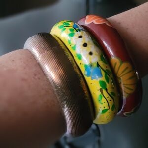 Vintage 70s Hand Painted Floral Wood Bangle Bracelet Set Boho Cottagecore Retro
